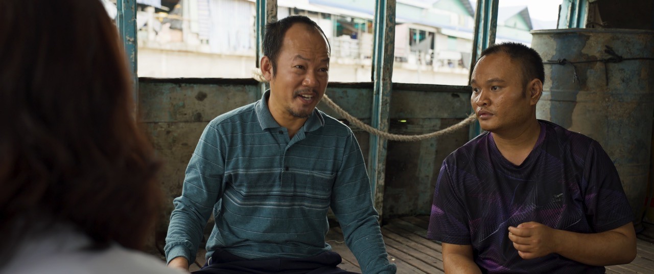 Vinh R&acirc;u v&agrave; Long Đẹp Trai. Ảnh: Đo&agrave;n phim.