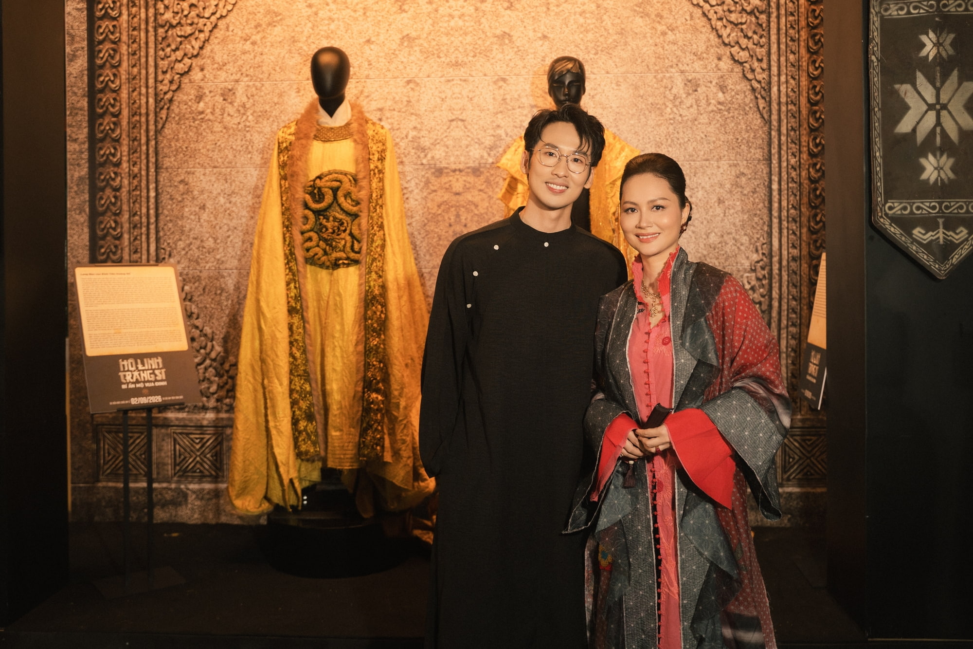 Trang phục trưng b&agrave;y trong Sneak Showcase. (Ảnh: BHD)