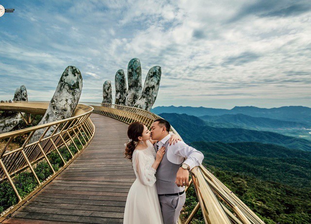 Nhiều cặp đôi cũng tin tưởng chọn nơi đây làm địa điểm chụp ảnh cưới (Ảnh: Rin Wedding)